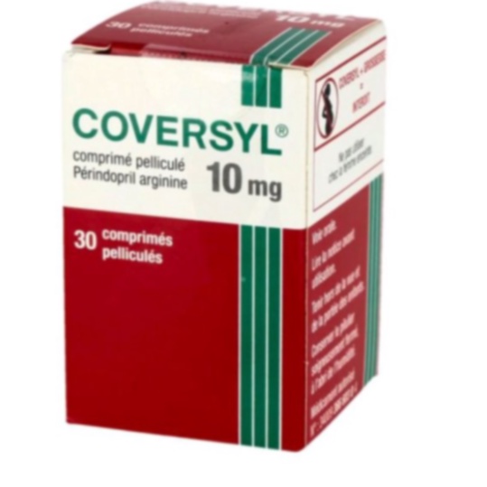 Illustration d'une boîte de Coversyl et d'une carte de pharmacie